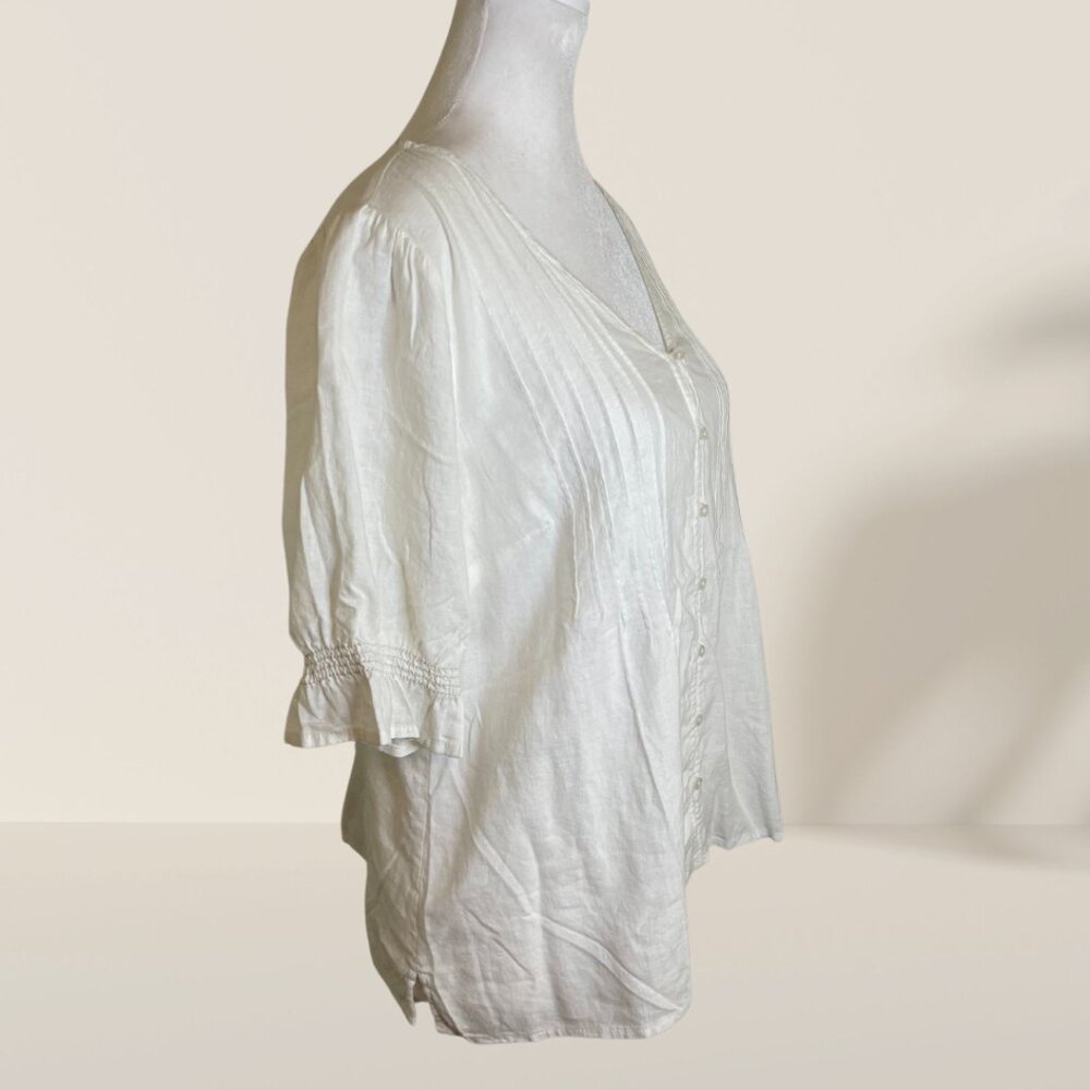 Old Navy White Pintuck Button-Front Blouse – Size M (NWT) - Picture 3 of 6